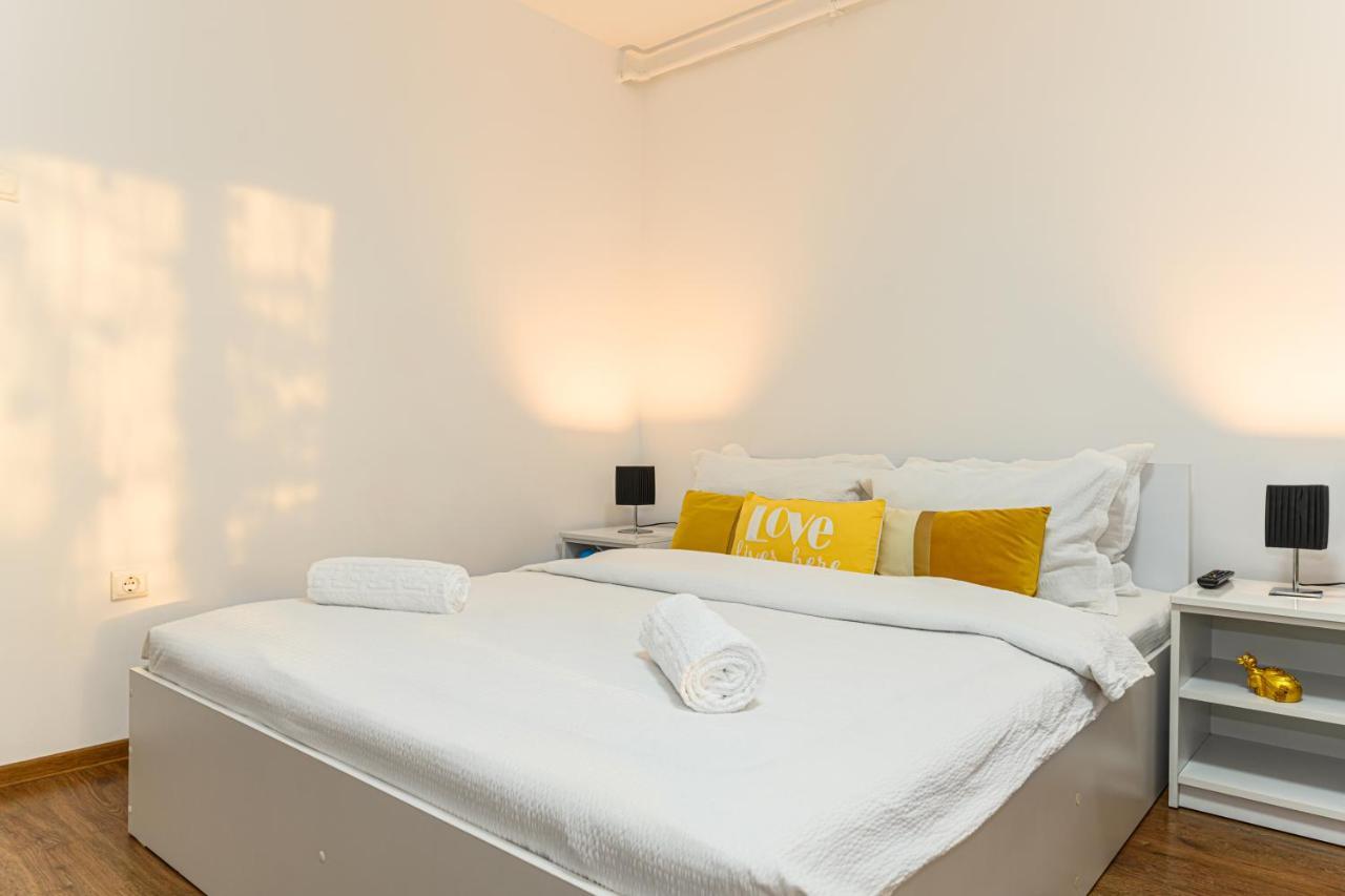 Jad - Family - Apartments & Studios Брашов Екстериор снимка