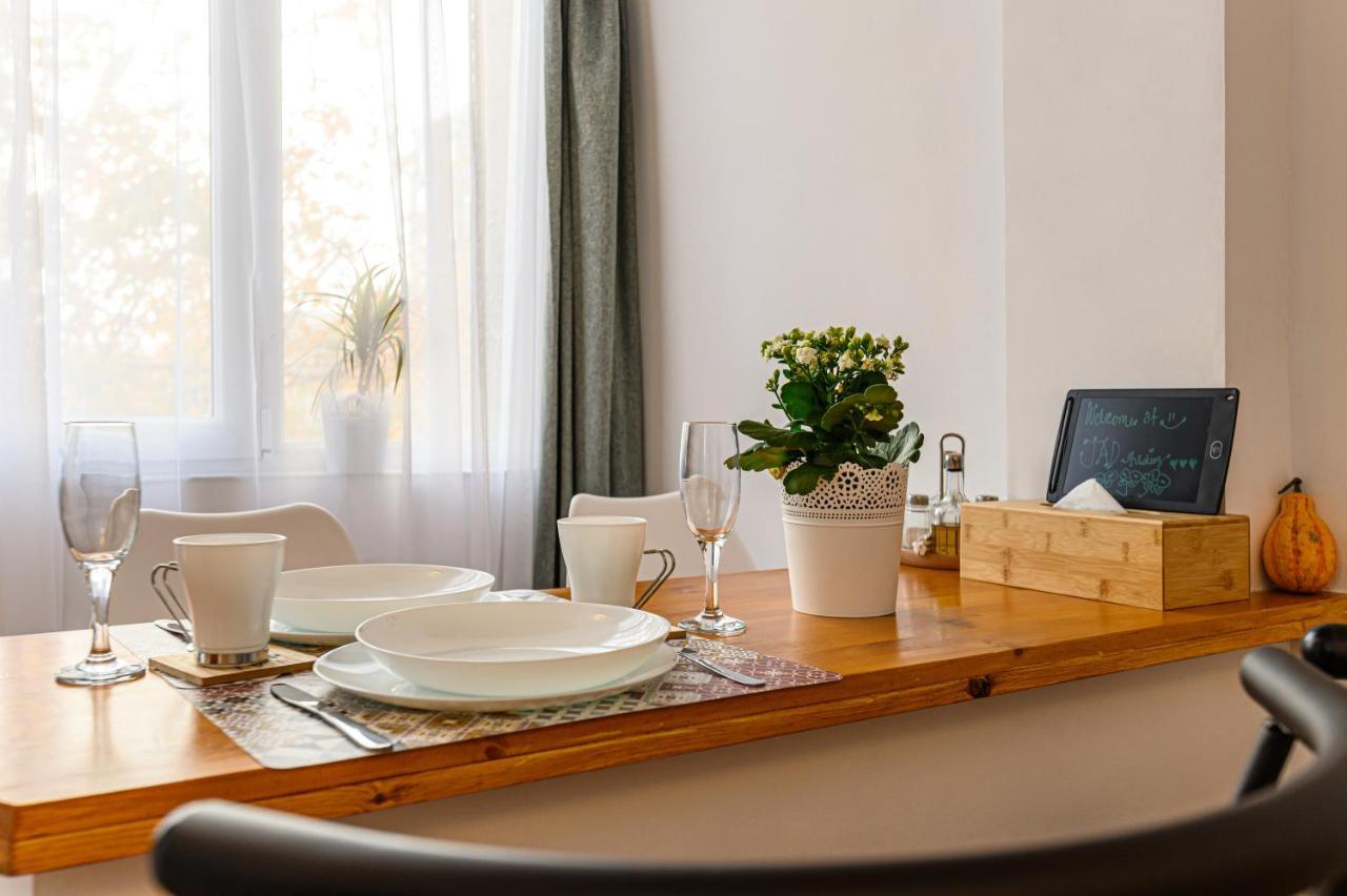 Jad - Family - Apartments & Studios Брашов Екстериор снимка