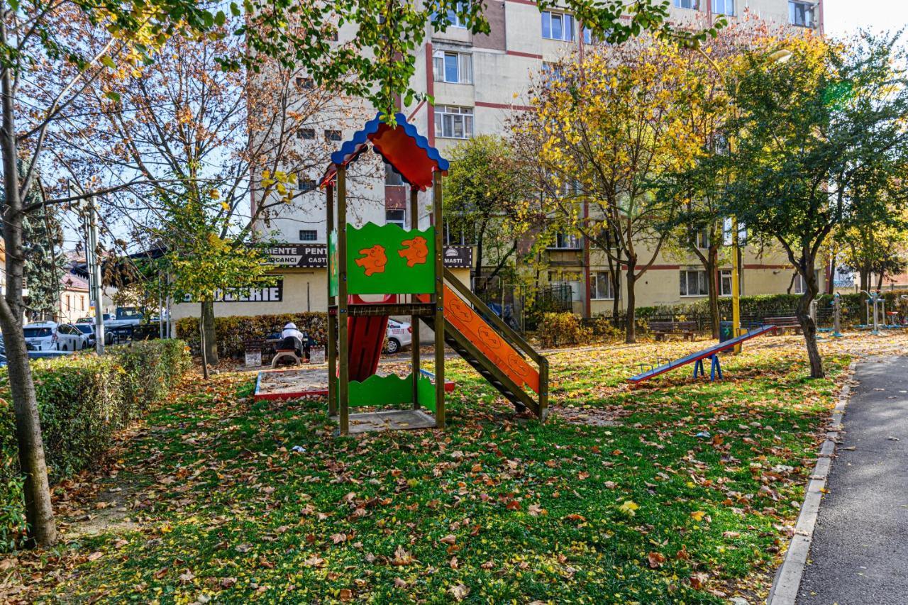 Jad - Family - Apartments & Studios Брашов Екстериор снимка