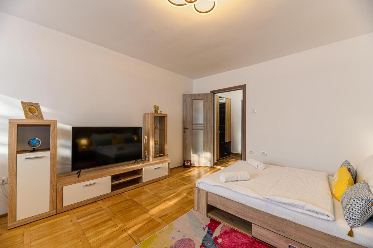 Jad - Family - Apartments & Studios Брашов Екстериор снимка